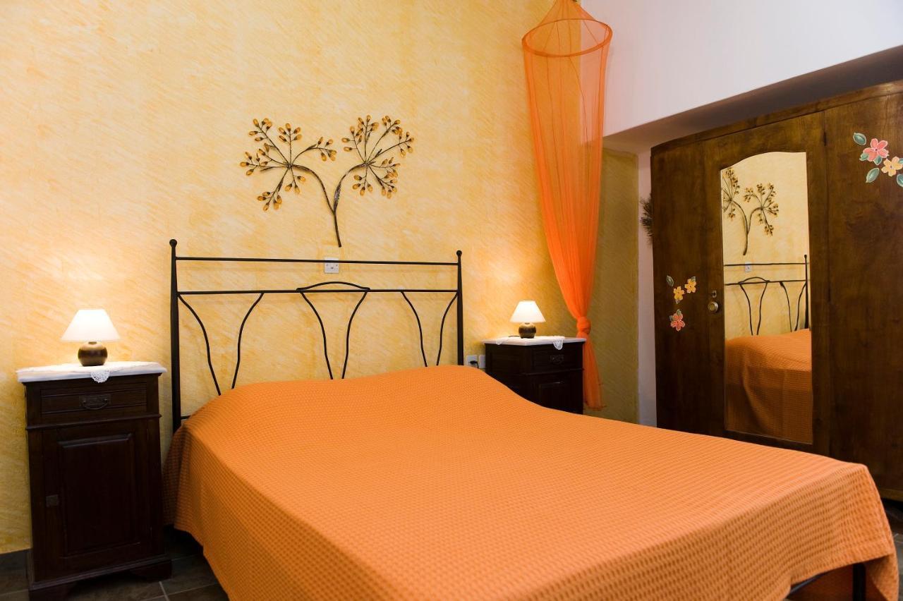 Pepi'S Rooms Triovasálos 외부 사진